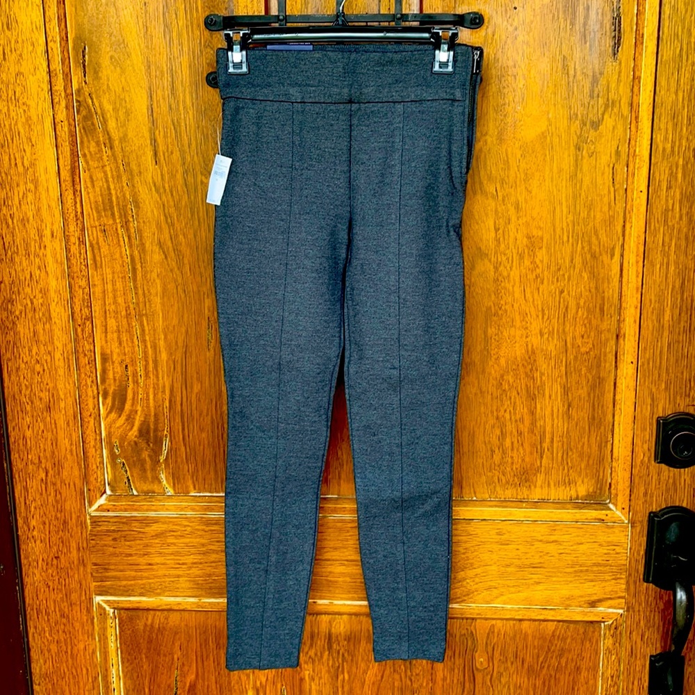 Brand New GAP SIDE-ZIP LEGGING size XS GRAY